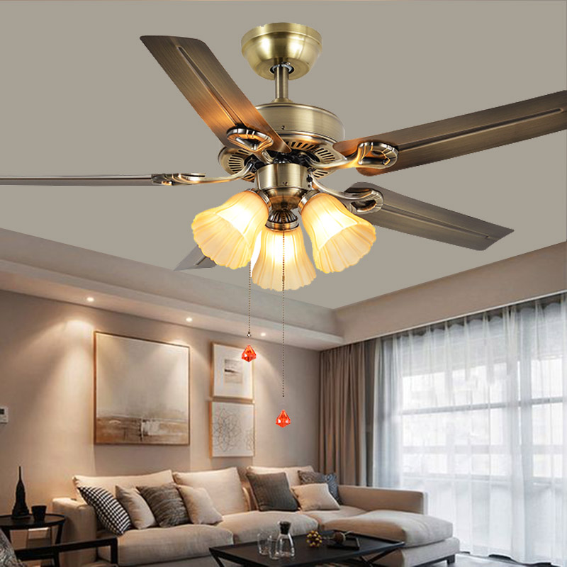 Metal ceiling fan with light (UNI-282) Featured Image